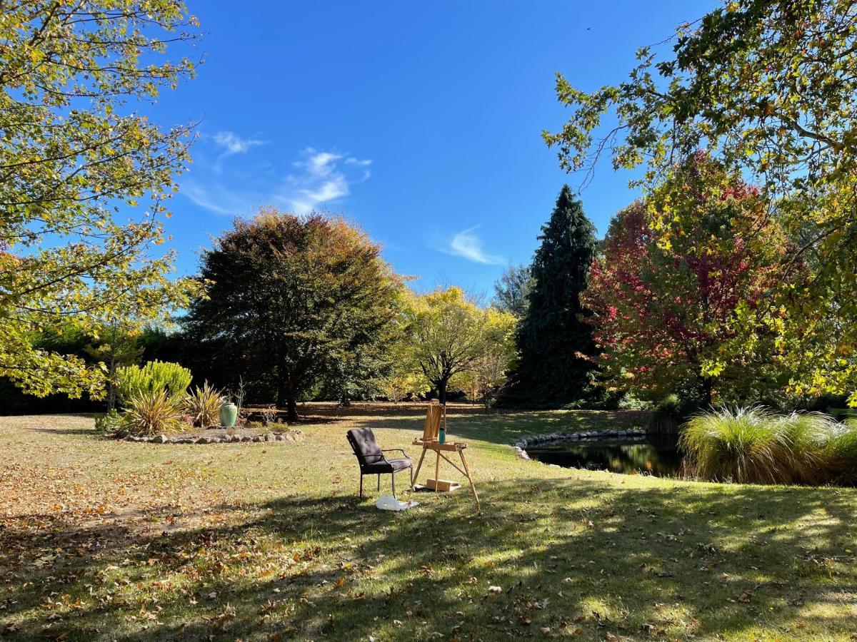 Rose & Stream Retreat Apartment Waikuku Exterior photo